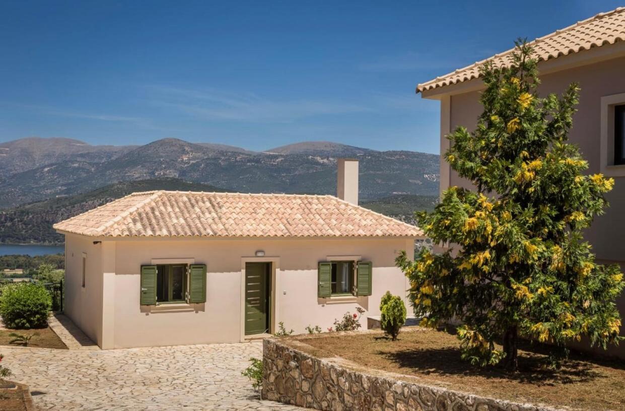 Villa Peaceful House With An Awesome View à Khelmáta Extérieur photo